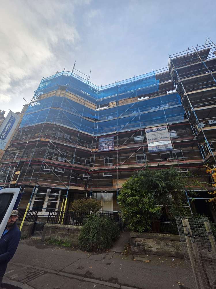 Multi-Level Residential Property – Scaffolding for Rendering, Stonework & Building Maintenance